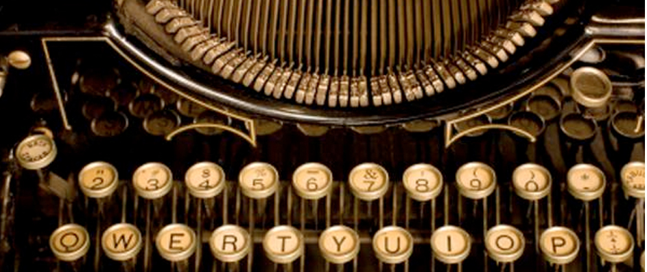 Close up of old fashioned typwriter.