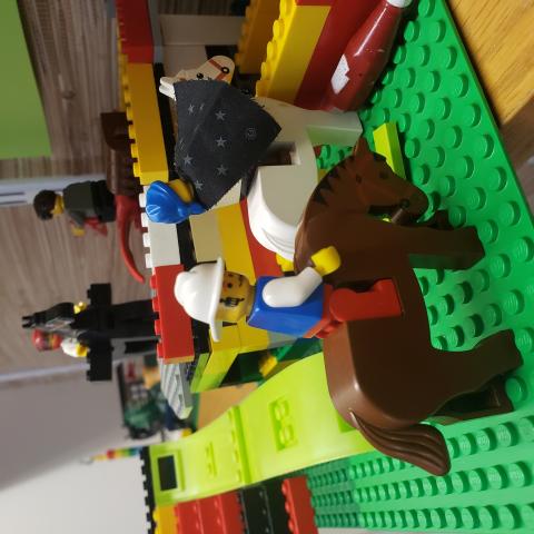 Lego figures and blocks