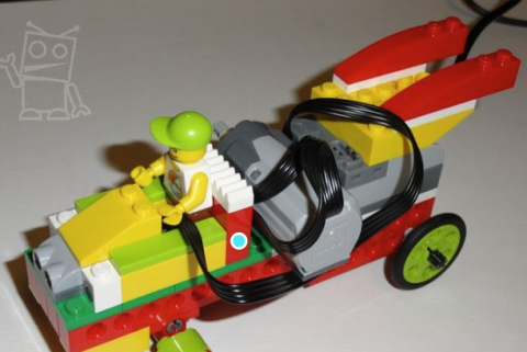 LEGO Racing Bot