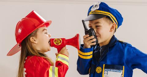 kids playing with dramatic play toys